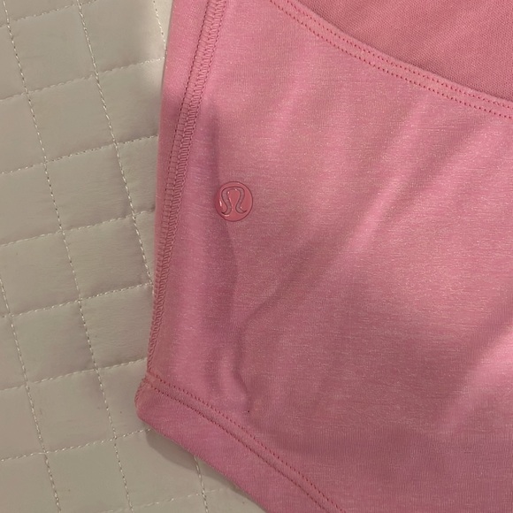 Lululemon mesh top - Picture 3 of 8